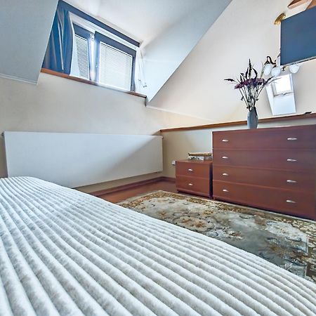 Unique Location With Hot-Tub, Terrace And Garden Villa Praha Eksteriør bilde