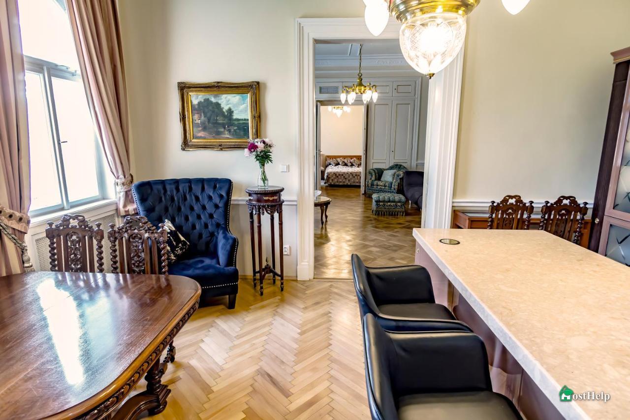 Villa With Hot-Tub, Terrace And Garden, Wenceslass Square Praha Eksteriør bilde