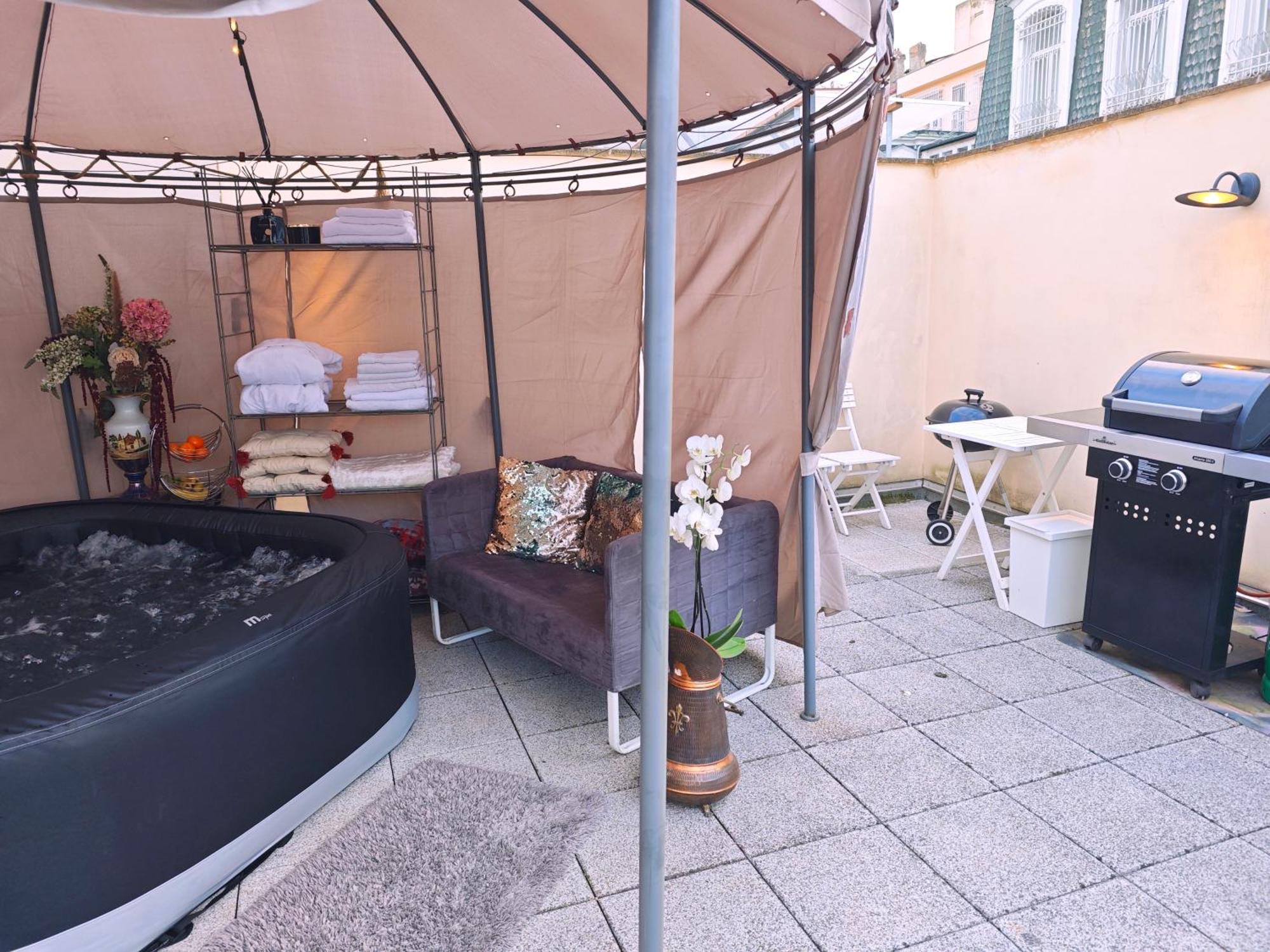 Unique Location With Hot-Tub, Terrace And Garden Villa Praha Eksteriør bilde