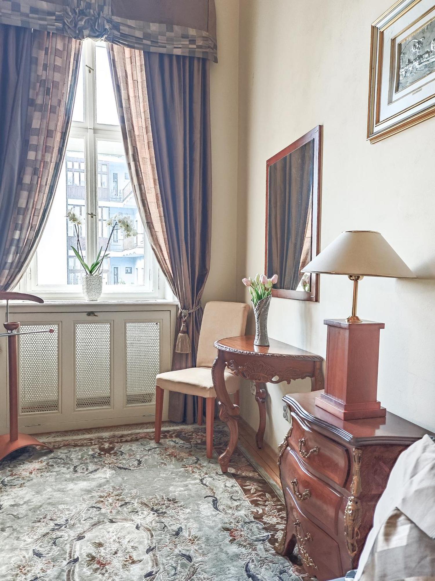Unique Location With Hot-Tub, Terrace And Garden Villa Praha Eksteriør bilde