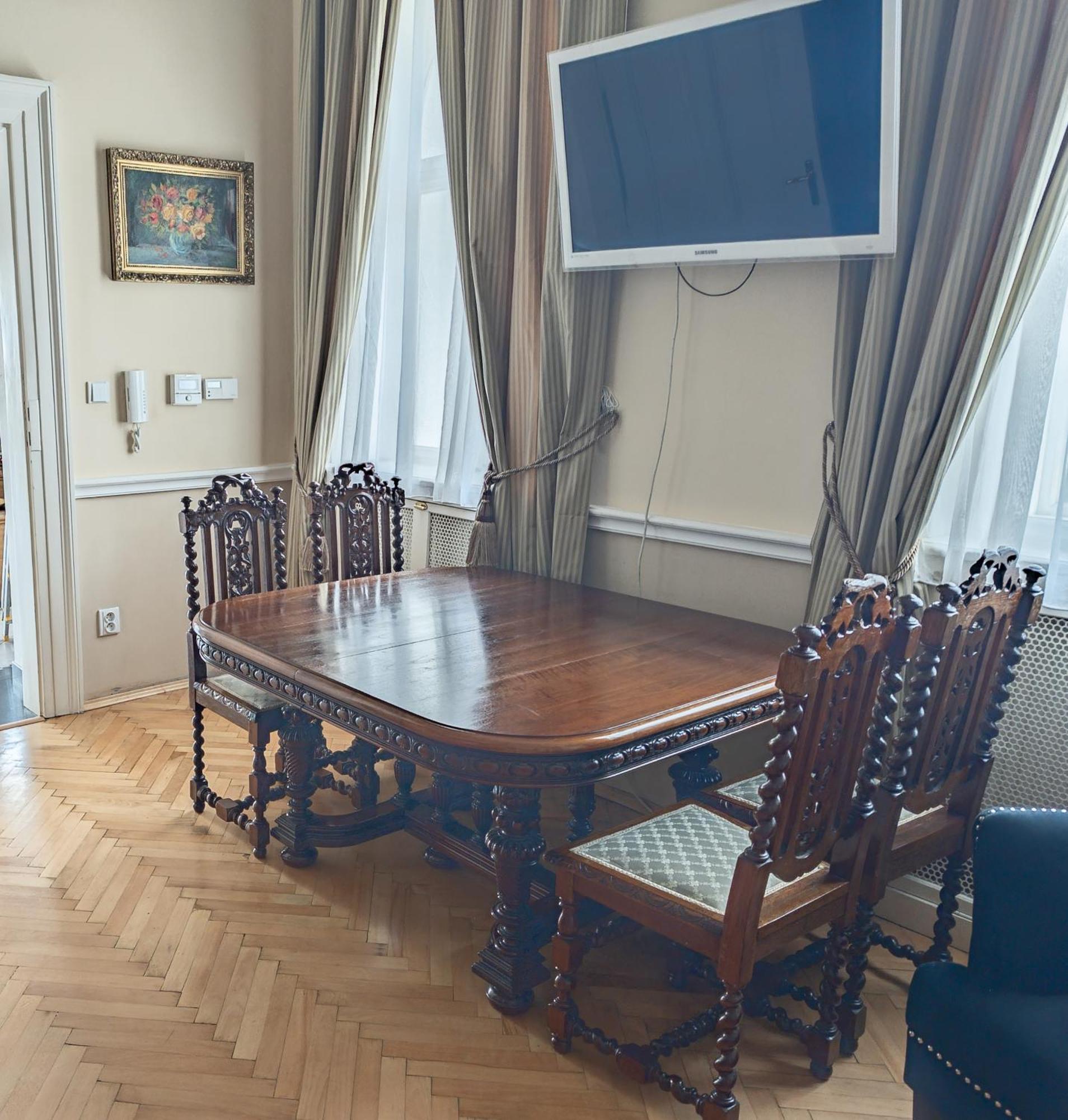 Villa With Hot-Tub, Terrace And Garden, Wenceslass Square Praha Eksteriør bilde